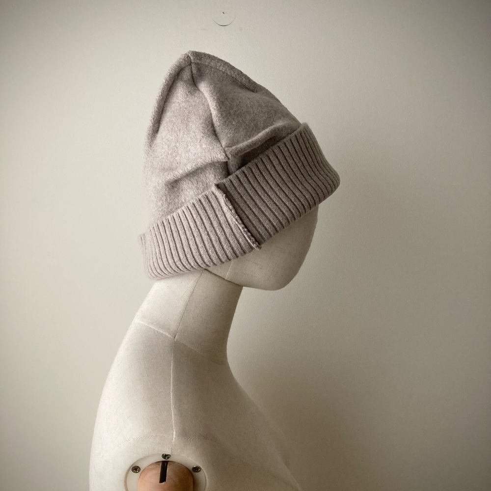 joodito origami crown 100% merino wool sweater hat beanie cap beige camel tan - Picture 7 of 10